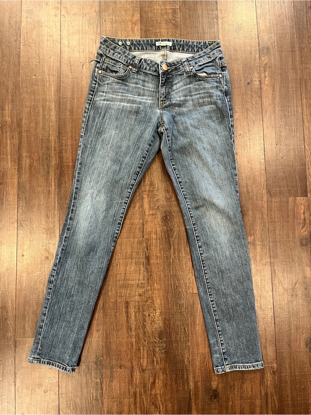 Cabi Jeans Women's Size 4 Blue Jeans Skinny Fit Medium Wash Straight Stretch